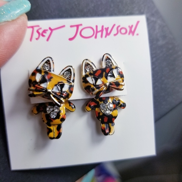 SOLD - Picture 4 of 5